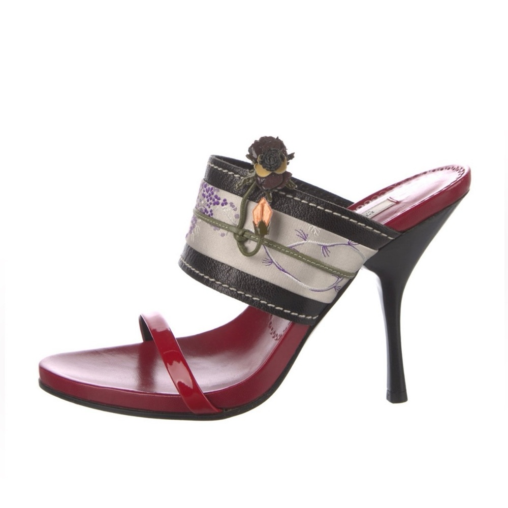 prada heels